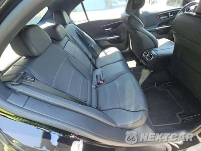 2025 Mercedes-Benz C 300 - zdjęcie 16 z 29 - miniatura