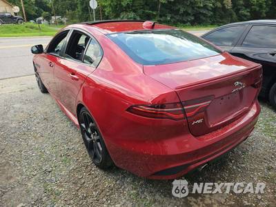 2020 Jaguar XE R-Dynamic S - zdjęcie 2 z 21 - miniatura