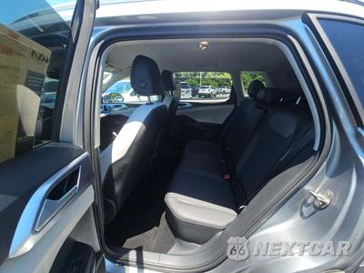 2025 Volkswagen Taos SE - zdjęcie 13 z 20 - miniatura