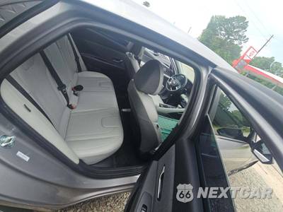 2025 Hyundai Elantra Hybrid Limited - zdjęcie 16 z 21 - miniatura