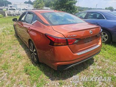 2022 Nissan Altima SR - zdjęcie 2 z 20 - miniatura