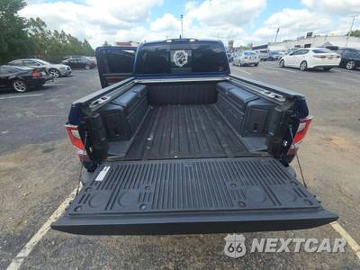2022 Nissan TITAN Platinum Reserve Crew Cab Short Bed - zdjęcie 11 z 17 - miniatura