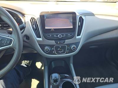 2020 Chevrolet Malibu LS 1LS - zdjęcie 10 z 42 - miniatura