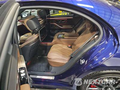 2025 Mercedes-Benz AMG S 63 E - zdjęcie 12 z 26 - miniatura