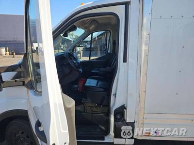 2021 Ford Transit 350 Cutaway - zdjęcie 3 z 33 - miniatura