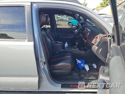 2018 Toyota Tacoma TRD Off-Road Crew Cab Medium Bed - zdjęcie 15 z 40 - miniatura