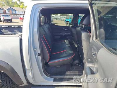 2018 Toyota Tacoma TRD Off-Road Crew Cab Medium Bed - zdjęcie 13 z 40 - miniatura