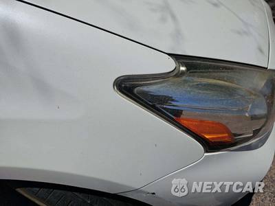 2016 Toyota Prius v Two - zdjęcie 31 z 39 - miniatura