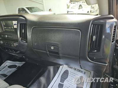 2016 Chevrolet Silverado 2500HD WT Crew Cab Long Bed 1WT - zdjęcie 18 z 45 - miniatura