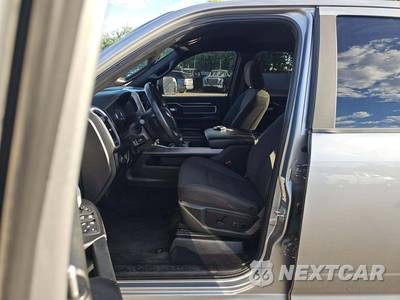 2022 Ram 2500 Big Horn Crew Cab Medium Bed - zdjęcie 3 z 38 - miniatura