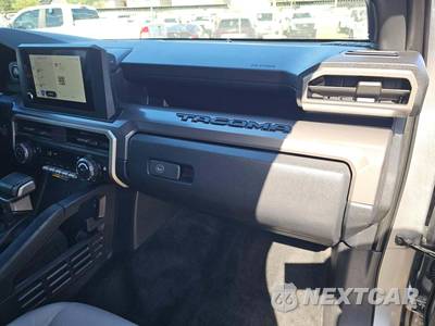 2024 Toyota Tacoma SR5 Crew Cab Medium Bed - zdjęcie 16 z 26 - miniatura