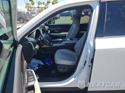 2024 Toyota Grand Highlander XLE - zdjęcie 3 z 30 - miniatura