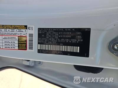 2024 Toyota Grand Highlander XLE - zdjęcie 2 z 30 - miniatura