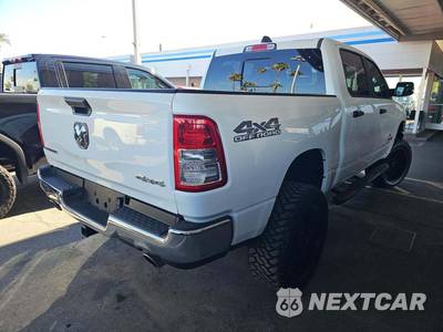 2023 Ram 1500 Big Horn Crew Cab Short Bed - zdjęcie 3 z 41 - miniatura
