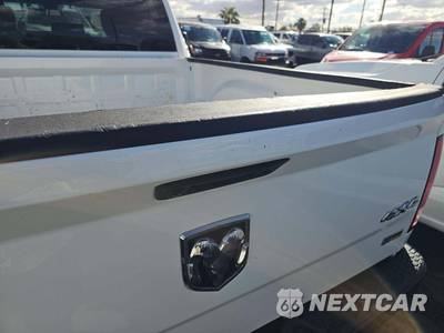 2018 Ram 1500 Tradesman Extended Cab Medium Bed - zdjęcie 30 z 42 - miniatura