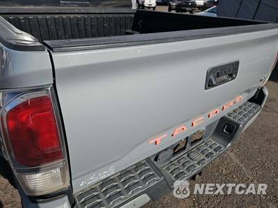 2020 Toyota Tacoma TRD Sport Crew Cab Medium Bed - zdjęcie 23 z 35 - miniatura