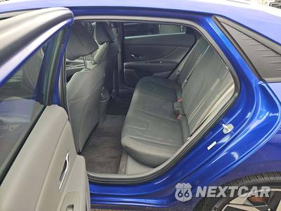 2023 Hyundai Elantra SEL - zdjęcie 13 z 36 - miniatura