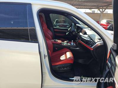 2015 BMW X5 M Sports Activity Vehicle - zdjęcie 18 z 27 - miniatura