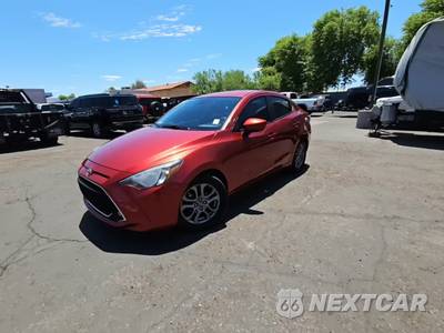 2019 Toyota Yaris LE Sedan - zdjęcie 1 z 40 - miniatura