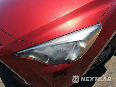2019 Toyota Yaris LE Sedan - zdjęcie 23 z 40 - miniatura