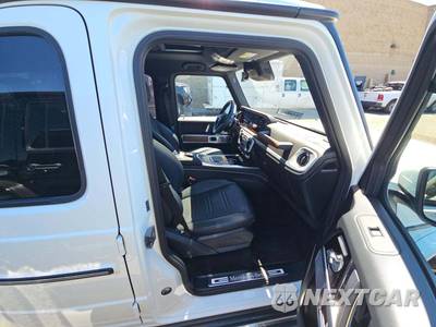 2025 Mercedes-Benz G 550 4MATIC - zdjęcie 17 z 27 - miniatura
