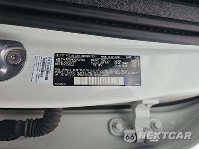 2022 Volvo XC40 T5 R-Design - zdjęcie 5 z 30 - miniatura