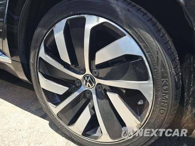 2021 Volkswagen Arteon SEL R-Line - zdjęcie 25 z 37 - miniatura