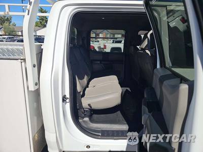 2022 Ford Super Duty F-350 XL Crew Cab Medium Bed - zdjęcie 13 z 28 - miniatura
