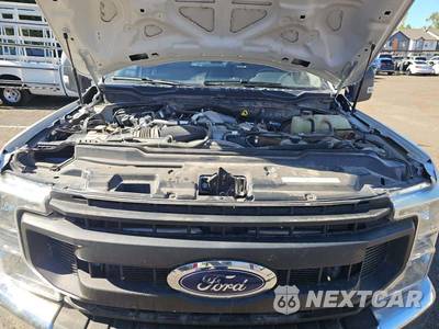 2022 Ford Super Duty F-350 XL Crew Cab Medium Bed - zdjęcie 24 z 28 - miniatura