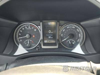 2023 Toyota Tacoma TRD Sport Crew Cab Long Bed - zdjęcie 8 z 30 - miniatura