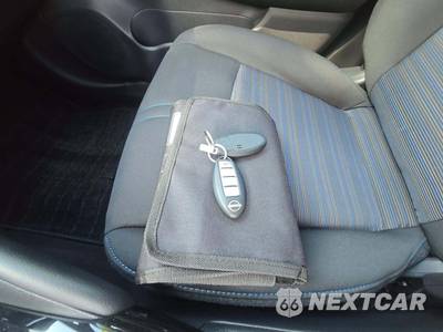 2025 Nissan LEAF SV PLUS - zdjęcie 8 z 21 - miniatura