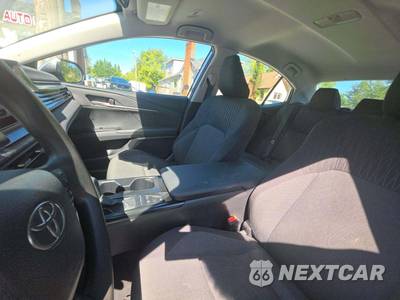 2026 Toyota Camry LE - zdjęcie 3 z 18 - miniatura