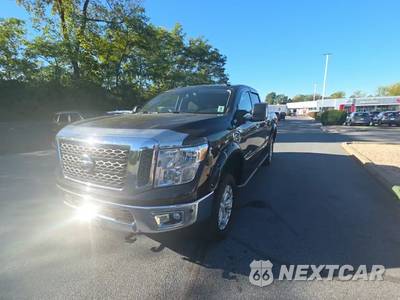2018 Nissan TITAN XD SL Crew Cab Medium Bed