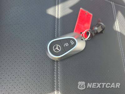 2023 Mercedes-Benz C 300 4MATIC Sedan - zdjęcie 8 z 20 - miniatura