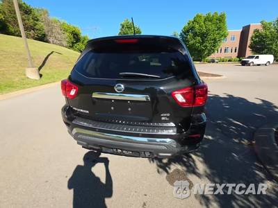 2017 Nissan Pathfinder SL - zdjęcie 4 z 26 - miniatura