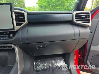 2026 Toyota Sequoia Platinum - zdjęcie 17 z 18 - miniatura