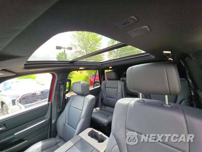 2026 Toyota Sequoia Platinum - zdjęcie 8 z 18 - miniatura