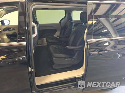 2024 Chrysler Pacifica Hybrid Select 121.6" WB - zdjęcie 13 z 24 - miniatura