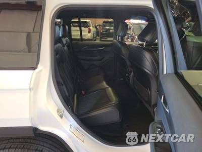 2025 Jeep Grand Cherokee Altitude - zdjęcie 16 z 22 - miniatura