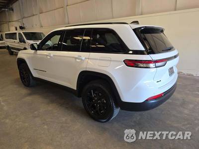2025 Jeep Grand Cherokee Altitude - zdjęcie 2 z 22 - miniatura