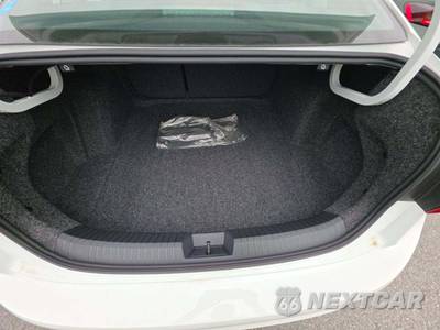 2025 Volkswagen Jetta S - zdjęcie 14 z 21 - miniatura