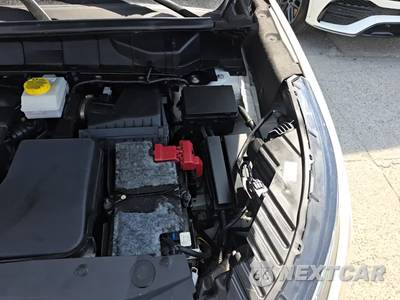 2022 Nissan Pathfinder SL - zdjęcie 25 z 26 - miniatura