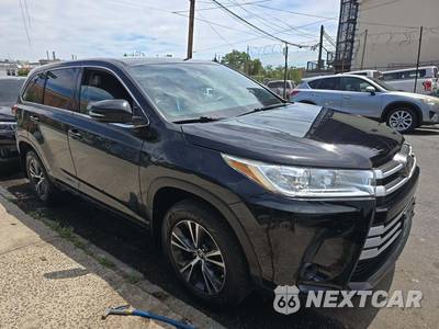 2017 Toyota Highlander LE - zdjęcie 4 z 28 - miniatura