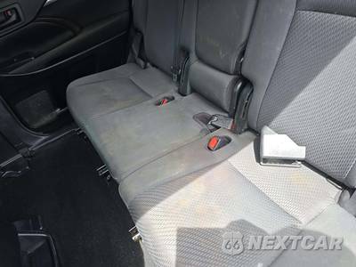 2017 Toyota Highlander LE - zdjęcie 24 z 28 - miniatura