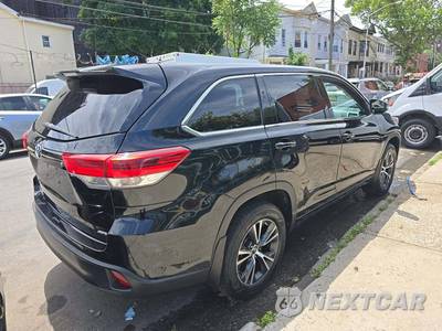 2017 Toyota Highlander LE - zdjęcie 3 z 28 - miniatura