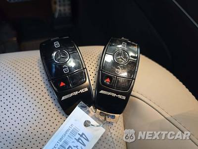2025 Mercedes-Benz AMG G 63 4MATIC - zdjęcie 8 z 22 - miniatura