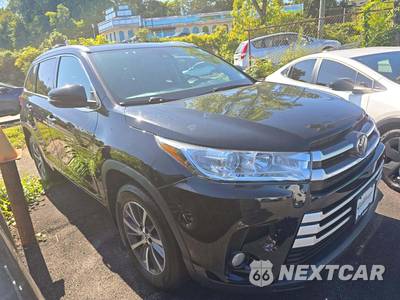 2018 Toyota Highlander XLE - zdjęcie 4 z 27 - miniatura