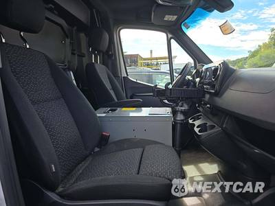 2025 Mercedes-Benz Sprinter 2500 Cargo Van Standard Roof 144.0" WB - zdjęcie 17 z 26 - miniatura