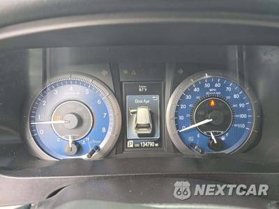 2016 Toyota Sienna XLE 7-Passenger 119.3" WB - zdjęcie 9 z 28 - miniatura