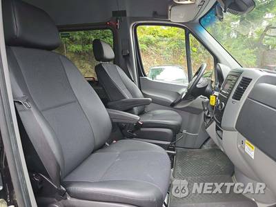 2016 Mercedes-Benz Sprinter 2500 Passenger Van High Roof 170.3" WB - zdjęcie 19 z 27 - miniatura